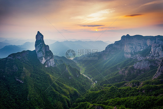 神仙居观音山夕照浙江图片