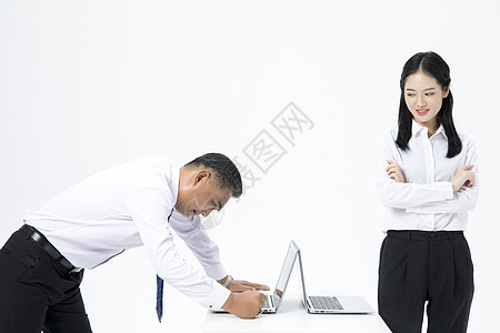 躲避球对抗,商业商务博弈竞争背景