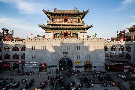 昆大丽洛阳古城丽景门背景