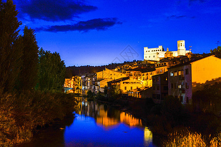 西班牙阿拉贡地区中世纪古镇巴尔德罗夫雷斯图片