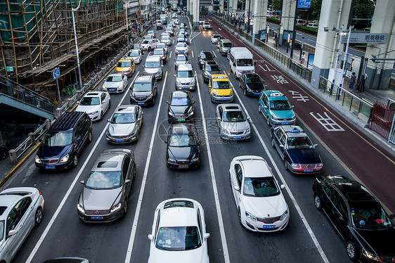 道路交通繁忙图片