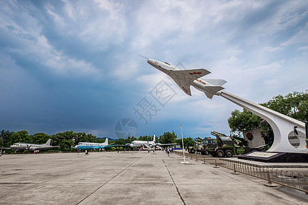 喷气式战斗机中国航空博物馆空中之魂背景