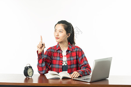 女学生学习计算机图片