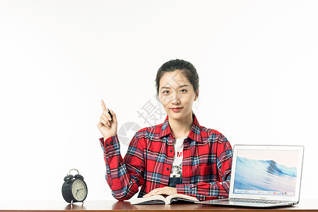 计算机知识女学生学习计算机背景