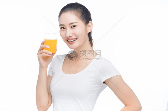 美女喝果汁图片