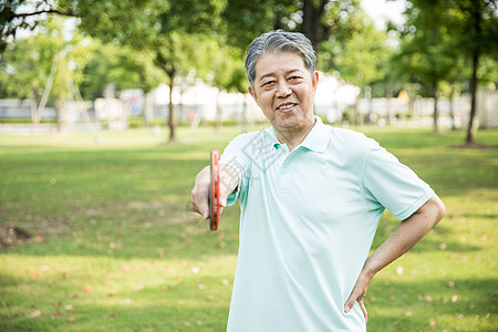 老年人锻炼乒乓球图片