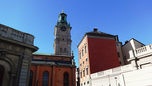 蓝天下的瑞典斯德哥尔摩皇家钟楼图片