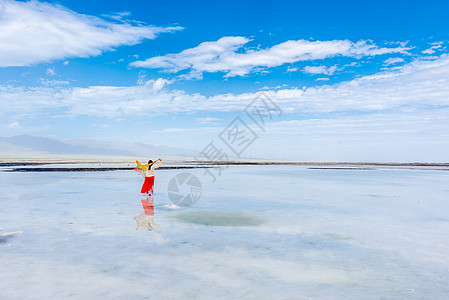 青海茶卡盐湖风光图片