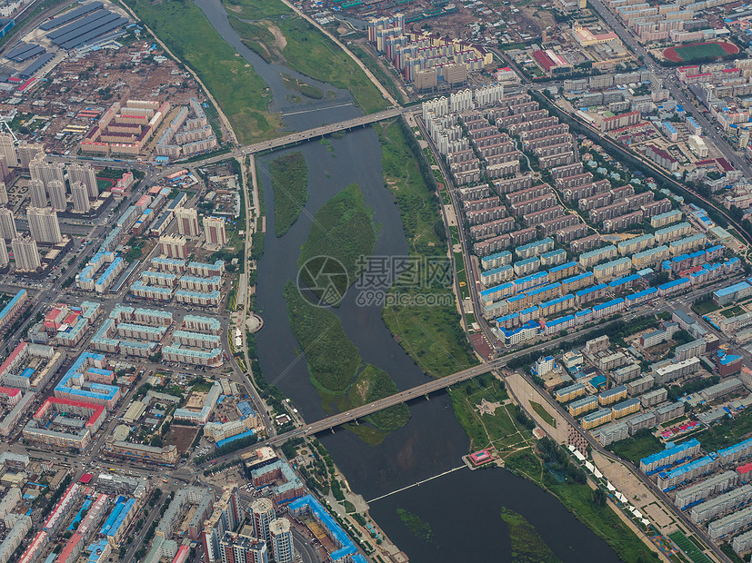 海拉尔城市上空俯视全景图片