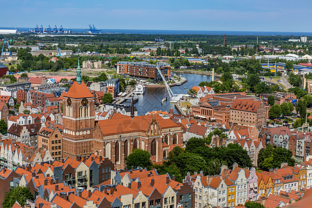 俯瞰波兰著名旅游城市格但斯克城市建筑图片