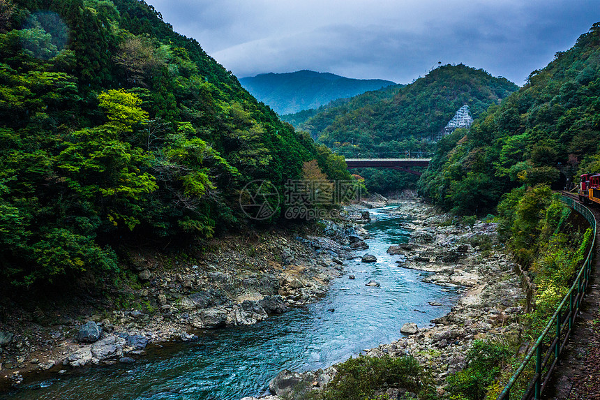 日本京都岚山保津川图片