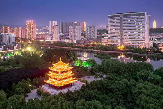 沂蒙邻水生态小城沂水城市湿地夜景图片