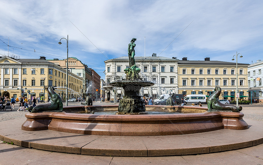 芬兰赫尔辛基著名旅游景点波罗的海女儿喷泉图片