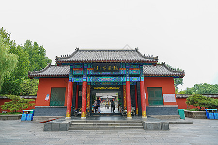 济南隆泉寺风景区背景