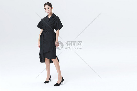 性冷淡美女服装图片