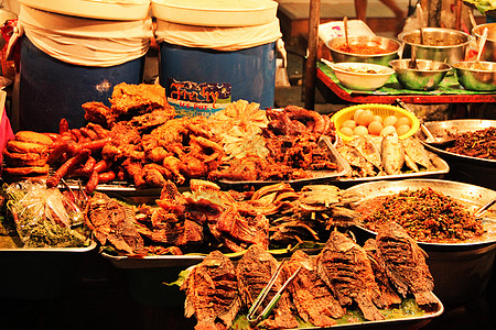 泰国清迈夜市小吃图片