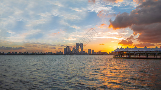 中国苏州金鸡湖景色背景