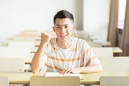 高中生男学生加油背景