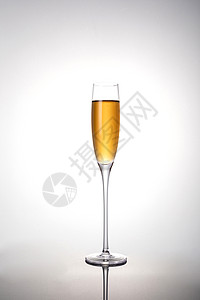 香槟高脚杯醒酒器酒水节高清图片