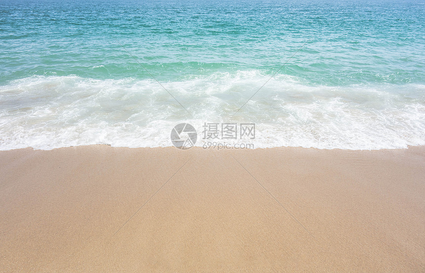 越南芽庄海边沙滩图片