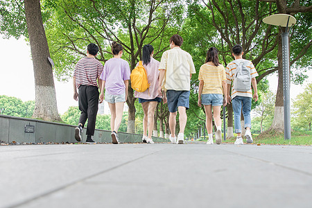 活力大学生背影背景图片