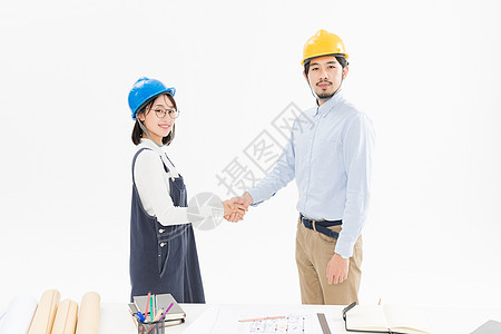 工程师合作握手图片