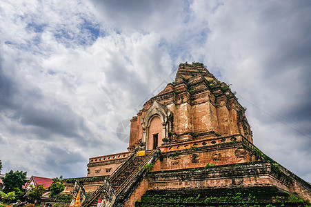 泰国清迈契迪龙寺古建筑高清图片素材