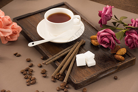 下午时光咖啡与甜食巧克力棒图片