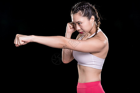 运动健身女性出拳图片