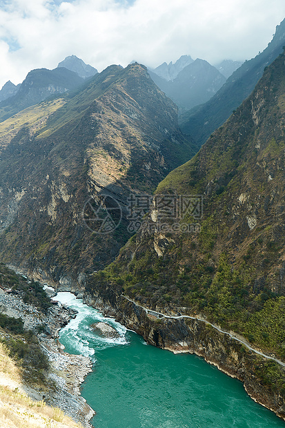 ‘~云南香格里拉虎跳峡风光山谷  ~’ 的图片