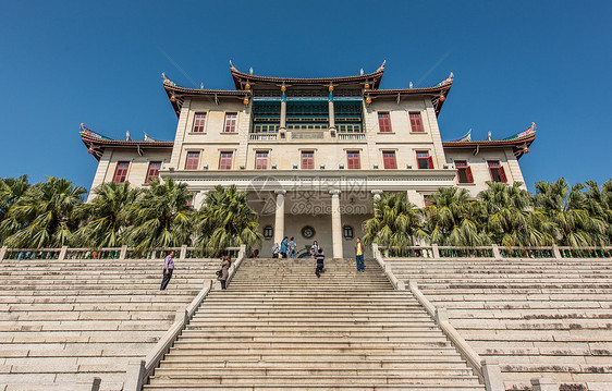 厦门大学建南大礼堂操场图片