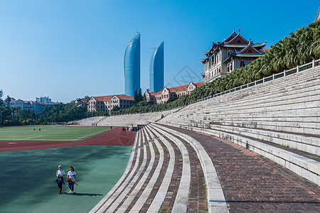 厦门大学建南大礼堂操场高清图片