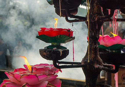 潭柘寺祈福莲花灯高清图片