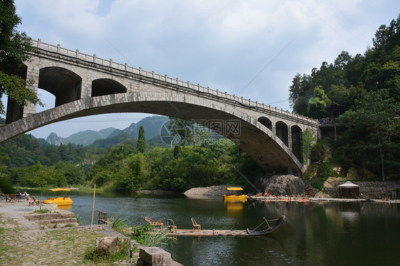 石栀岩风景区地标风光图片