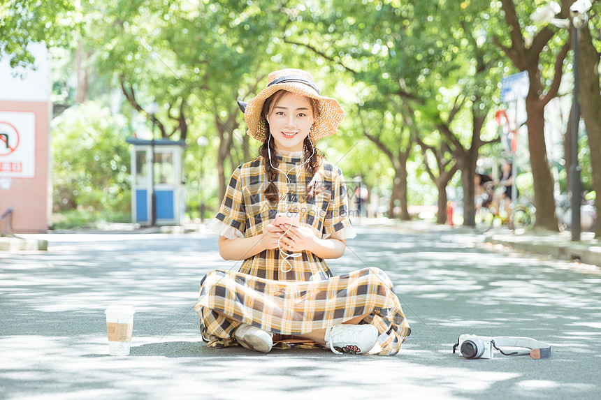 阳光下青春文艺女孩图片