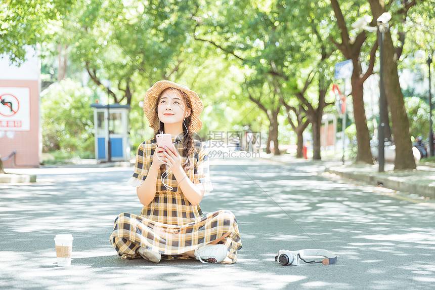 阳光下青春文艺女孩图片