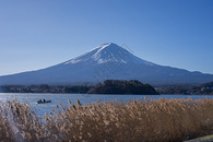 秋天的富士山图片