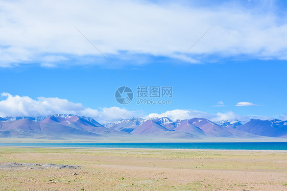 西藏羊湖风光图片