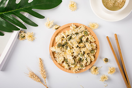 一盆杭白菊菊花茶饮品高清图片