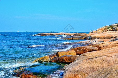 珠海野狸岛冬日蓝天下的伶仃岛东海滩背景