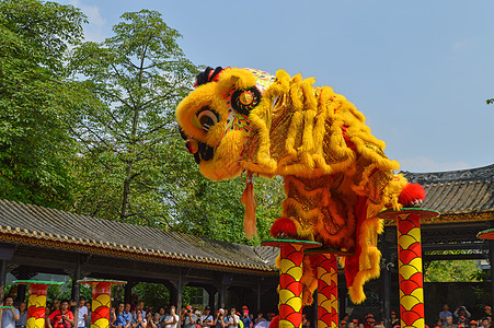 黄飞鸿故居舞狮背景图片