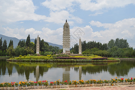 云南昆明民族村图片