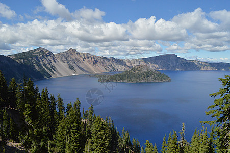 火山口湖国家公园图片