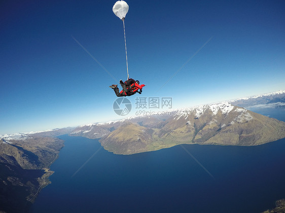 新西兰高空跳伞图片