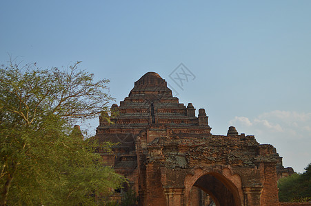 缅甸蒲甘佛塔背景图片