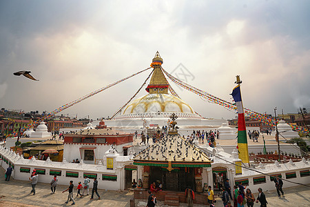尼泊尔宗教白塔图片