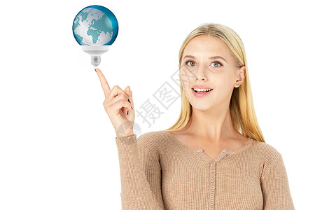 外国学生女孩手指地球灯泡设计图片
