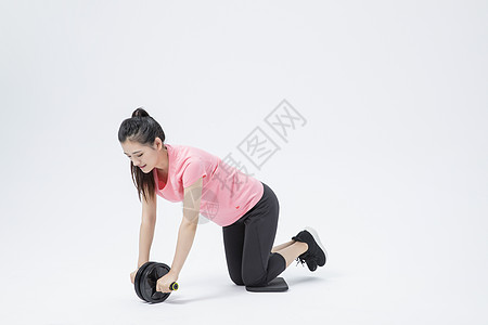 女性运动健腹轮图片