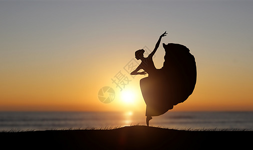 孔雀舞蹈夕阳下跳舞设计图片