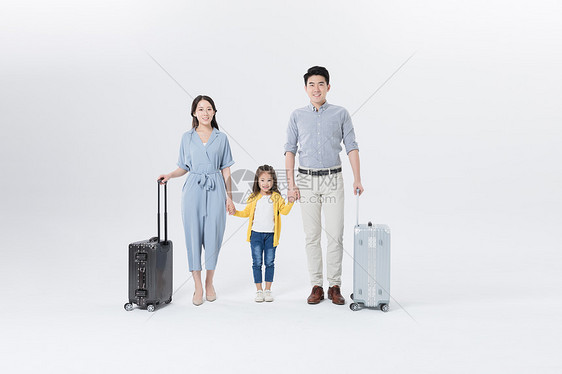 一家人一起去旅行旅游图片